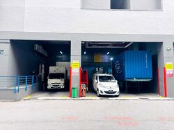 Ubi Centre (D14), Factory #498560371